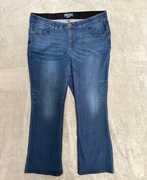 Democracy Absolution Womens 22W Itty Bitty Bootcut Blue Jean